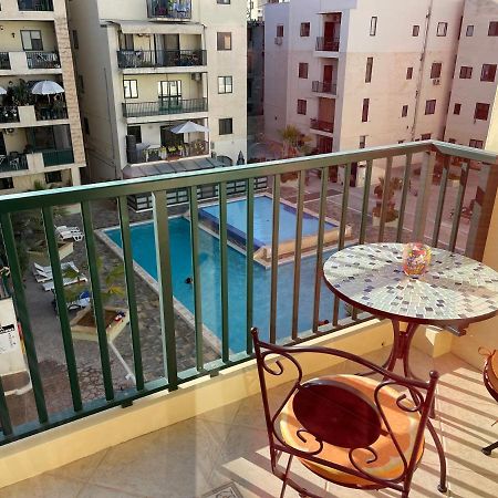 Beautiful Central Apartment With Pool San Pawl il-Baħar Kültér fotó
