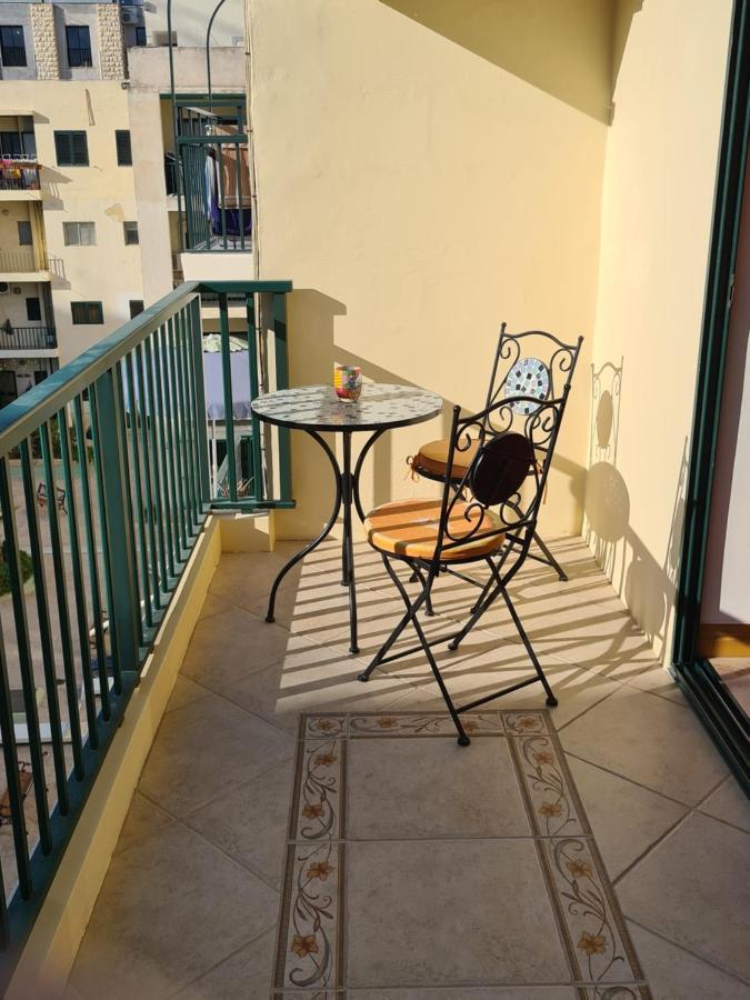 Beautiful Central Apartment With Pool San Pawl il-Baħar Kültér fotó